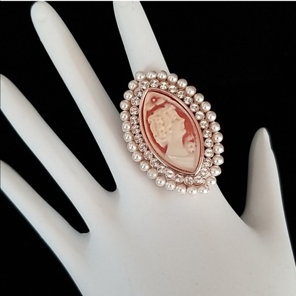 Amedeo "Giulietta" Cameo Pearl Crystal Ring SZ 7 - Picture 14 of 16